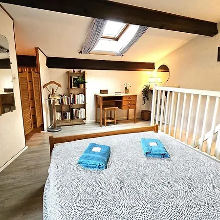 Nice Nest In Quiet With Swimming Pool Daire